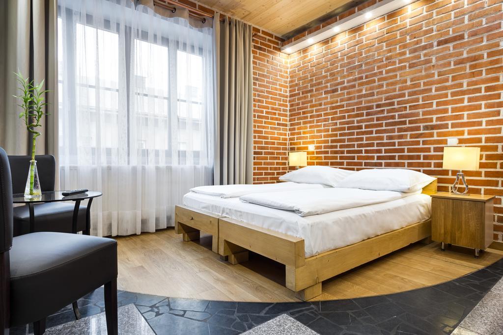 كراكوفيا Krowoderska Apartments المظهر الخارجي الصورة